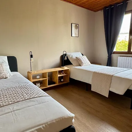 La Maison Jarrienne بيت للعطل *